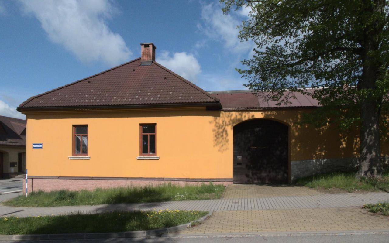 Apartman Marenka Нове-Место-на-Мораве Экстерьер фото